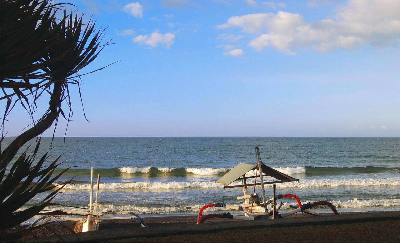 Ciliks Beach Garden Kubutambahan  Екстер'єр фото