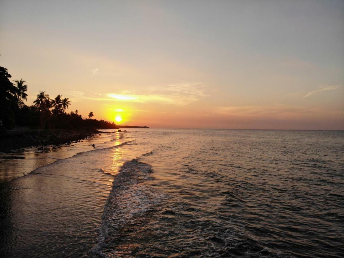 Ciliks Beach Garden Kubutambahan  Екстер'єр фото